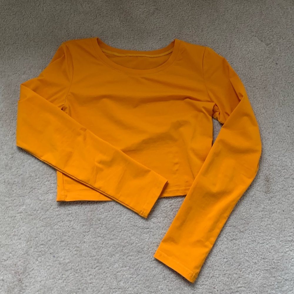 Cropped Long Sleeve
